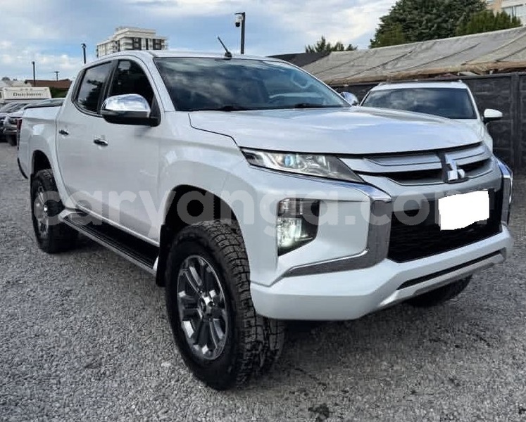 Big with watermark mitsubishi l200 malawi lilongwe 16533
