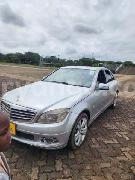 Big with watermark mercedes benz a200 malawi lilongwe 16545