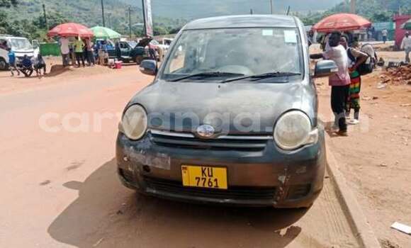 Buy Used Toyota Sienta Other Car in Blantyre in Malawi