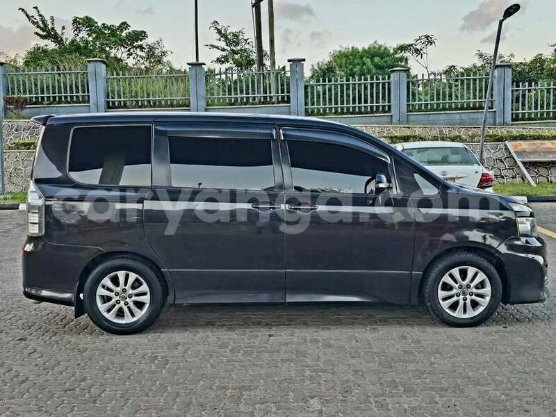 Big with watermark toyota voxy malawi blantyre 16563