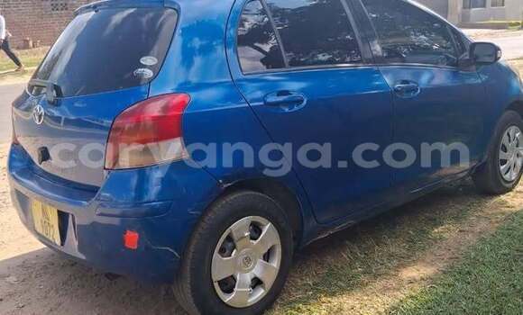 Acheter Occasion Voiture Toyota Vitz Bleu à Blantyre, Malawi Acheter Occasion Voiture Toyota Vitz Bleu à Blantyre, Malawi