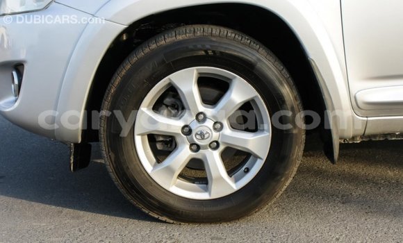Acheter Import Voiture Toyota RAV4 Autre à Import - Dubai, Malawi Acheter Import Voiture Toyota RAV4 Autre à Import - Dubai, Malawi
