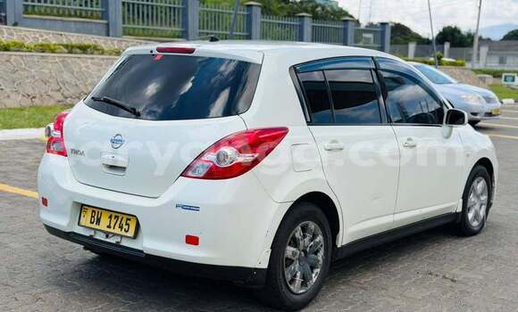 Buy Used Nissan Tiida White Car in Blantyre in Malawi