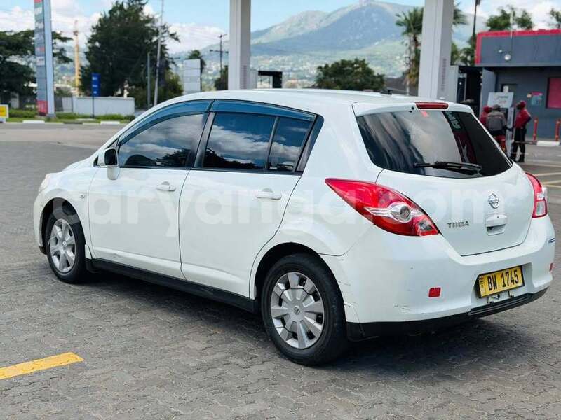 Big with watermark nissan tiida malawi blantyre 16567