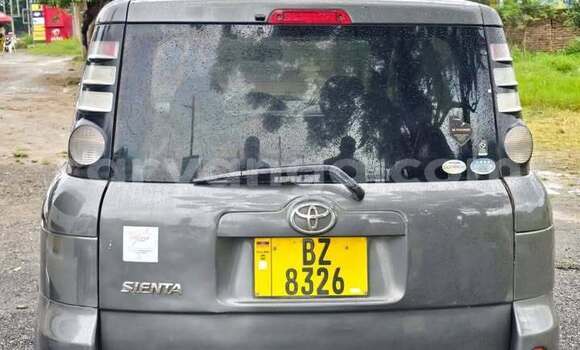 Buy Used Toyota Sienta Other Car in Blantyre in Malawi