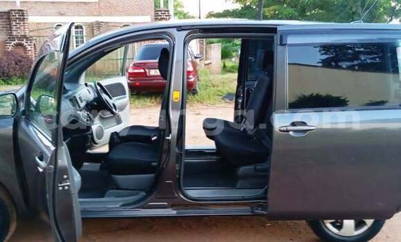 Acheter Occasion Voiture Toyota Sienta Autre à Blantyre, Malawi Acheter Occasion Voiture Toyota Sienta Autre à Blantyre, Malawi
