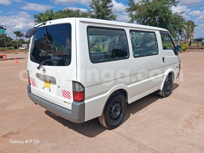 Big with watermark nissan vanette malawi lilongwe 16588