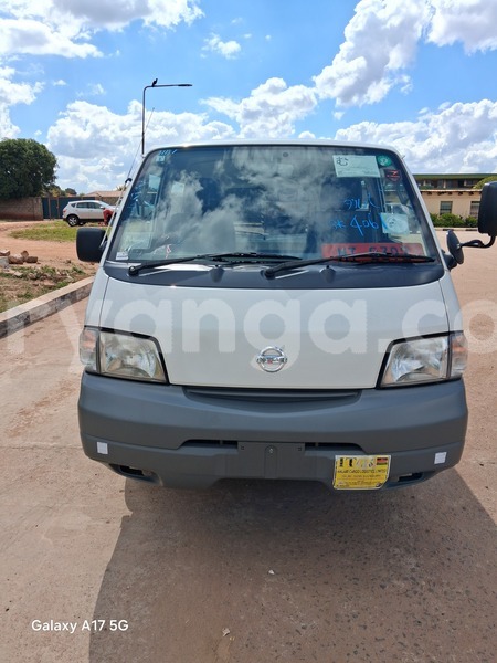 Big with watermark nissan vanette malawi lilongwe 16588