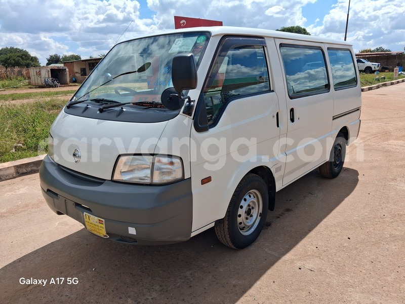 Big with watermark nissan vanette malawi lilongwe 16588