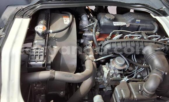 Buy Used Kia K7 White Car in Lilongwe in Malawi Buy Used Kia K7 White Car in Lilongwe in Malawi