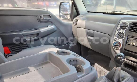 Buy Used Kia K7 White Car in Lilongwe in Malawi Buy Used Kia K7 White Car in Lilongwe in Malawi