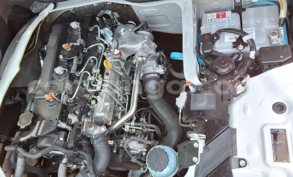 Buy Used Toyota Hiace White Car in Lilongwe in Malawi Buy Used Toyota Hiace White Car in Lilongwe in Malawi
