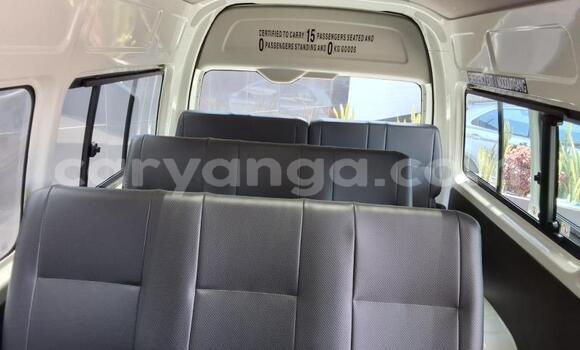 Buy Used Toyota Hiace White Car in Lilongwe in Malawi Buy Used Toyota Hiace White Car in Lilongwe in Malawi