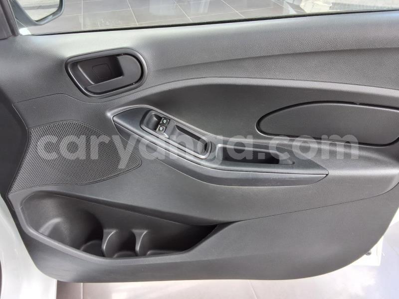 Big with watermark ford fiesta malawi lilongwe 16596