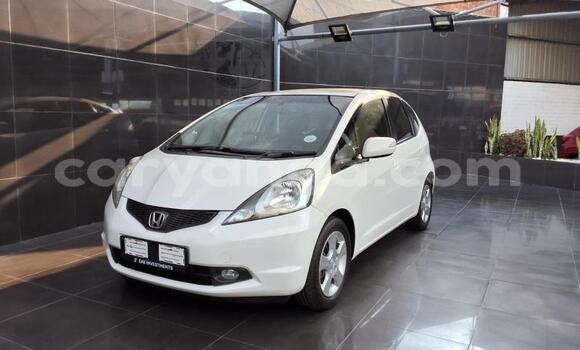 Buy Used Honda Jazz White Car in Lilongwe in Malawi