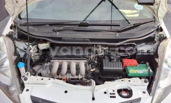 Buy Used Honda Jazz White Car in Lilongwe in Malawi Buy Used Honda Jazz White Car in Lilongwe in Malawi