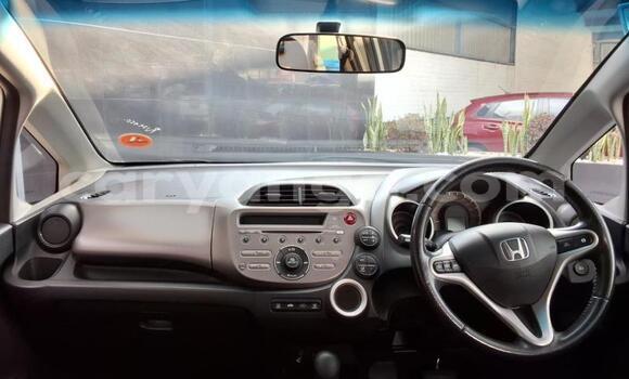 Buy Used Honda Jazz White Car in Lilongwe in Malawi Buy Used Honda Jazz White Car in Lilongwe in Malawi