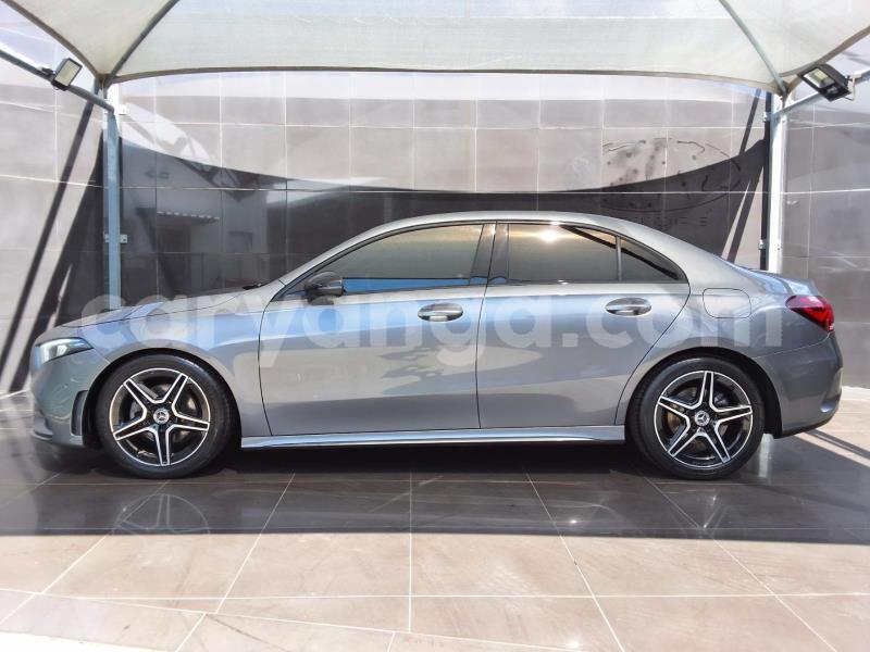 Big with watermark mercedes benz a200 malawi lilongwe 16598
