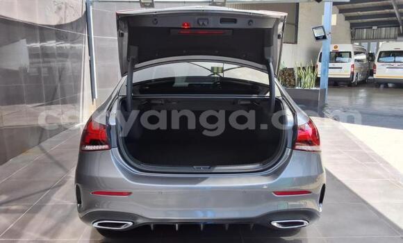 Buy Used Mercedes-Benz A200 Silver Car in Lilongwe in Malawi Buy Used Mercedes-Benz A200 Silver Car in Lilongwe in Malawi