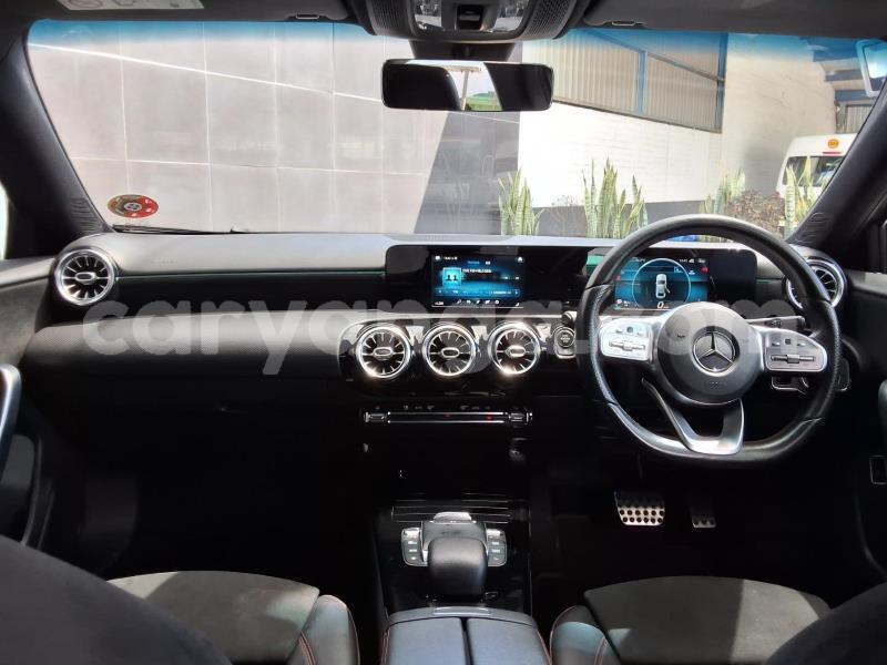 Big with watermark mercedes benz a200 malawi lilongwe 16598