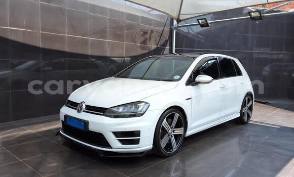 Buy Used Volkswagen Golf R White Car in Lilongwe in Malawi