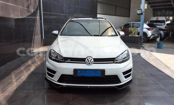 Buy Used Volkswagen Golf R White Car in Lilongwe in Malawi Buy Used Volkswagen Golf R White Car in Lilongwe in Malawi
