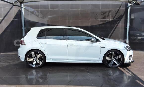 Buy Used Volkswagen Golf R White Car in Lilongwe in Malawi Buy Used Volkswagen Golf R White Car in Lilongwe in Malawi