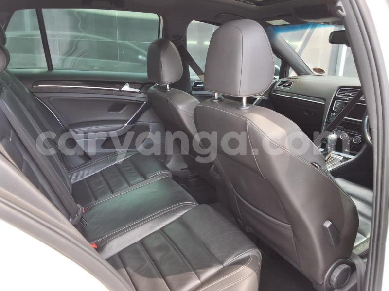 Big with watermark volkswagen golf r malawi lilongwe 16599