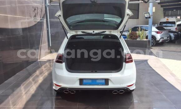 Buy Used Volkswagen Golf R White Car in Lilongwe in Malawi Buy Used Volkswagen Golf R White Car in Lilongwe in Malawi