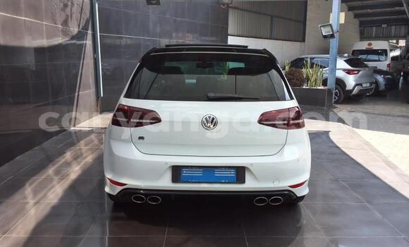 Buy Used Volkswagen Golf R White Car in Lilongwe in Malawi Buy Used Volkswagen Golf R White Car in Lilongwe in Malawi