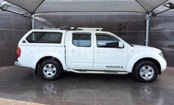 Buy Used Nissan Navara White Car in Lilongwe in Malawi Buy Used Nissan Navara White Car in Lilongwe in Malawi