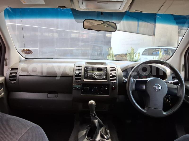 Big with watermark nissan navara malawi lilongwe 16600