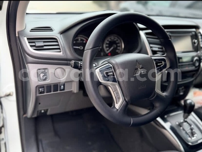 Big with watermark mitsubishi l200 malawi lilongwe 16604