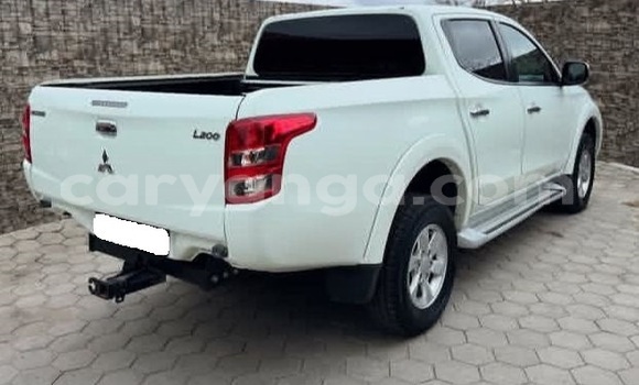 Buy Used Mitsubishi L200 White Car in Lilongwe in Malawi Buy Used Mitsubishi L200 White Car in Lilongwe in Malawi
