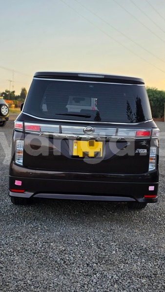 Big with watermark nissan elgrand malawi lilongwe 16629