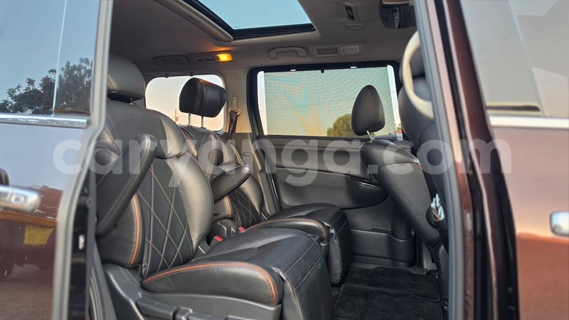 Big with watermark nissan elgrand malawi lilongwe 16629
