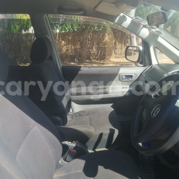 Big with watermark toyota voxy malawi blantyre 16630
