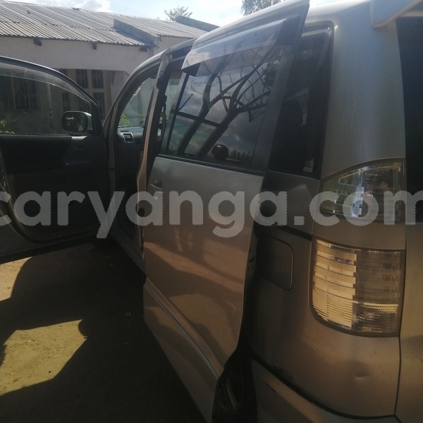 Big with watermark toyota voxy malawi blantyre 16630