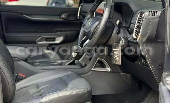 Buy Used Ford Everest Black Car in Lilongwe in Malawi Buy Used Ford Everest Black Car in Lilongwe in Malawi