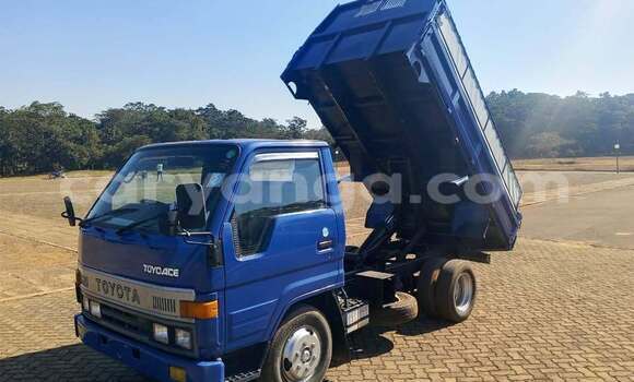 Buy Used Toyota Dyna Blue Car in Blantyre in Malawi Buy Used Toyota Dyna Blue Car in Blantyre in Malawi