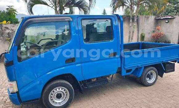 Buy Used Toyota Dyna Blue Car in Blantyre in Malawi Buy Used Toyota Dyna Blue Car in Blantyre in Malawi