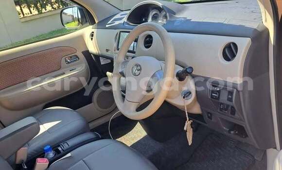 Buy Used Toyota Sienta Red Car in Blantyre in Malawi Buy Used Toyota Sienta Red Car in Blantyre in Malawi