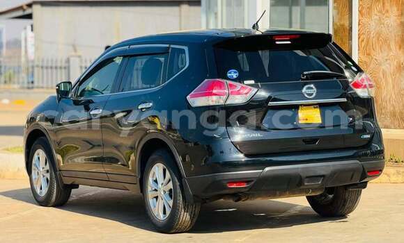 Buy Used Nissan X–Trail Black Car in Blantyre in Malawi
