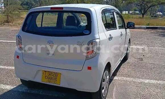 Buy Used Daihatsu Mira White Car in Blantyre in Malawi Buy Used Daihatsu Mira White Car in Blantyre in Malawi