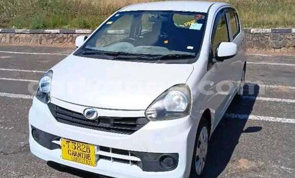 Buy Used Daihatsu Mira White Car in Blantyre in Malawi Buy Used Daihatsu Mira White Car in Blantyre in Malawi