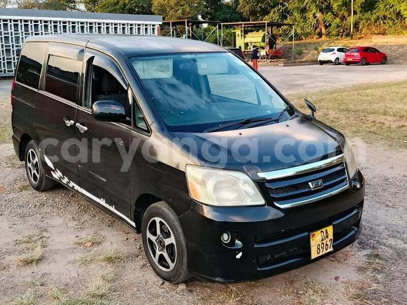 Big with watermark toyota noah malawi blantyre 16659