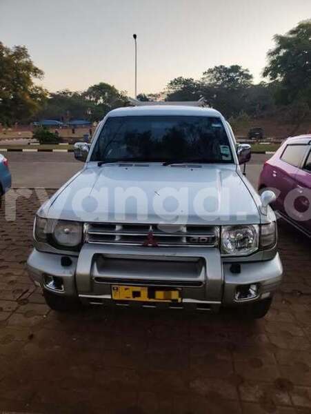 Big with watermark mitsubishi pajero malawi blantyre 16702