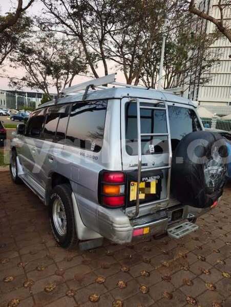 Big with watermark mitsubishi pajero malawi blantyre 16702