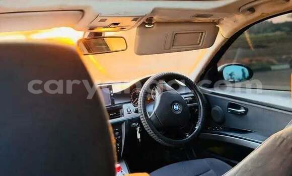 Buy Used BMW 3200 White Car in Chilumba in Karonga Buy Used BMW 3200 White Car in Chilumba in Karonga
