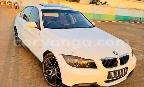 Buy Used BMW 3200 White Car in Chilumba in Karonga Buy Used BMW 3200 White Car in Chilumba in Karonga
